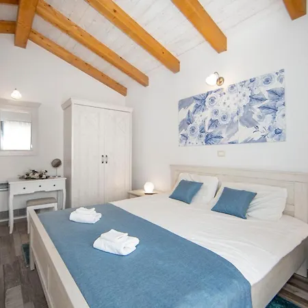 Villa Maria *