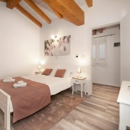 Maria Villa Buje